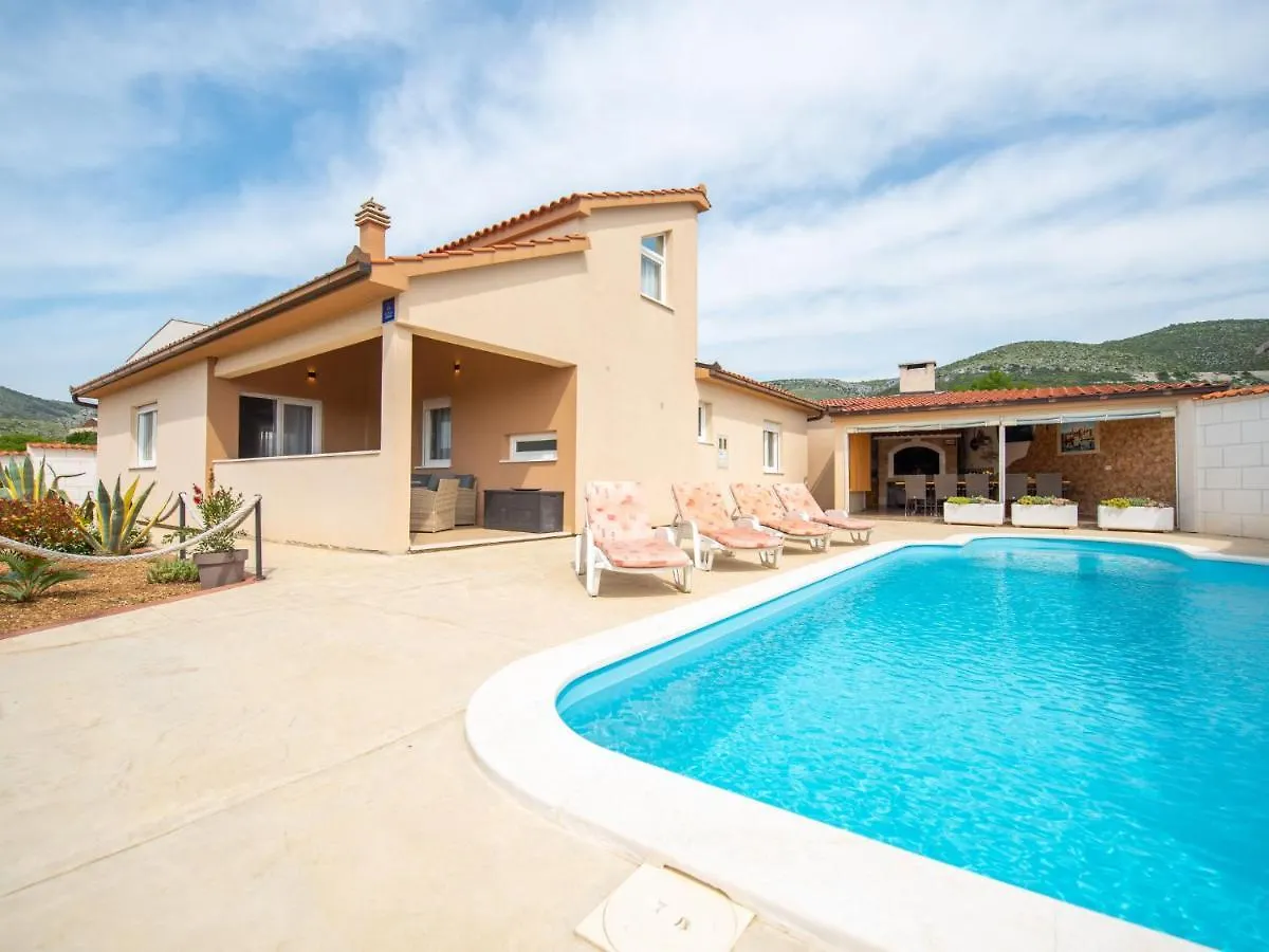 Holiday Home Kuca Luka By Interhome Plano