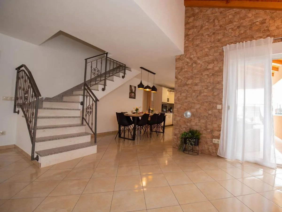 Holiday Home Kuca Luka By Interhome Plano 0*,