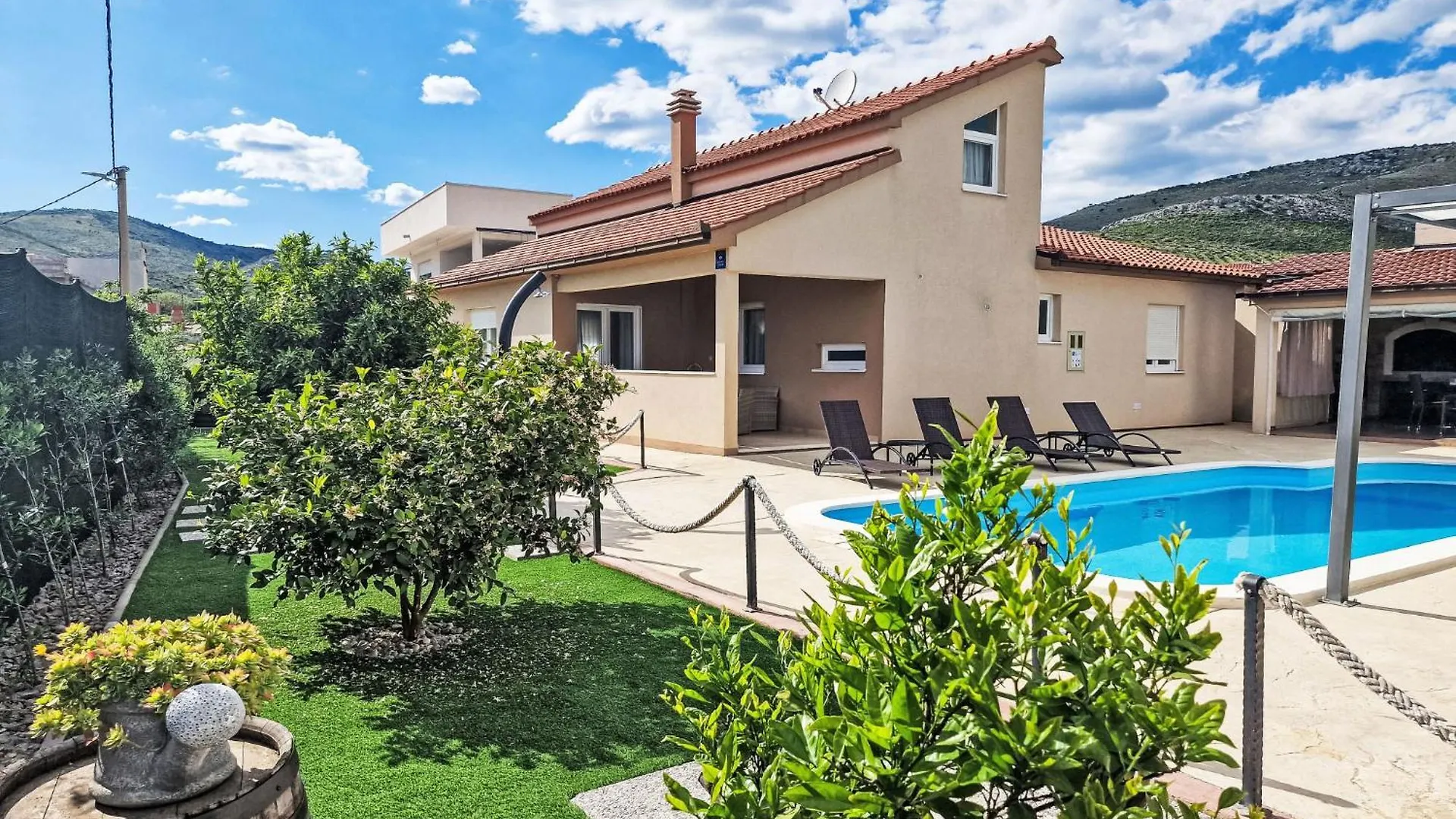 Holiday Home Kuca Luka By Interhome Plano