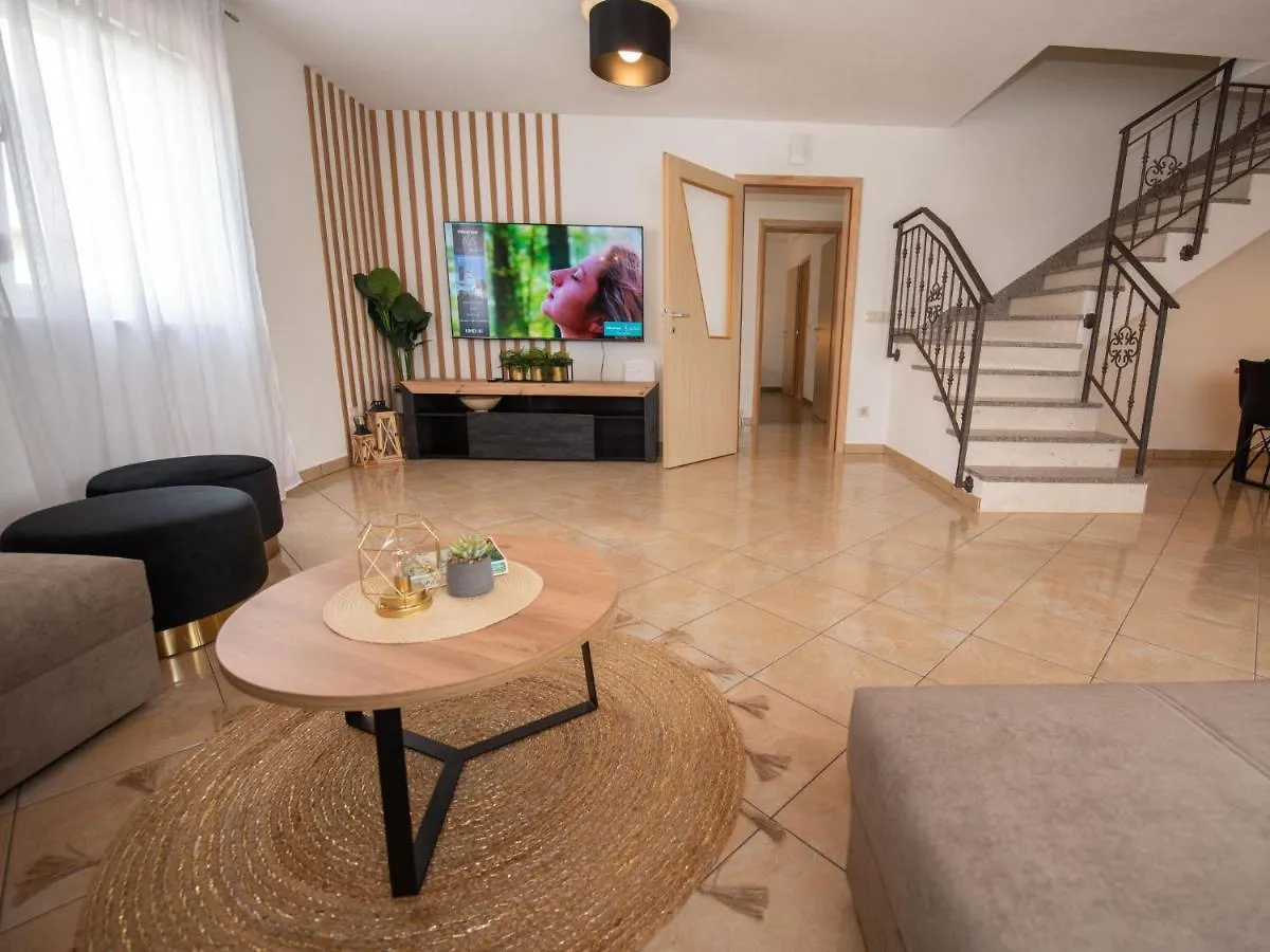 Holiday Home Kuca Luka By Interhome Plano Croatia